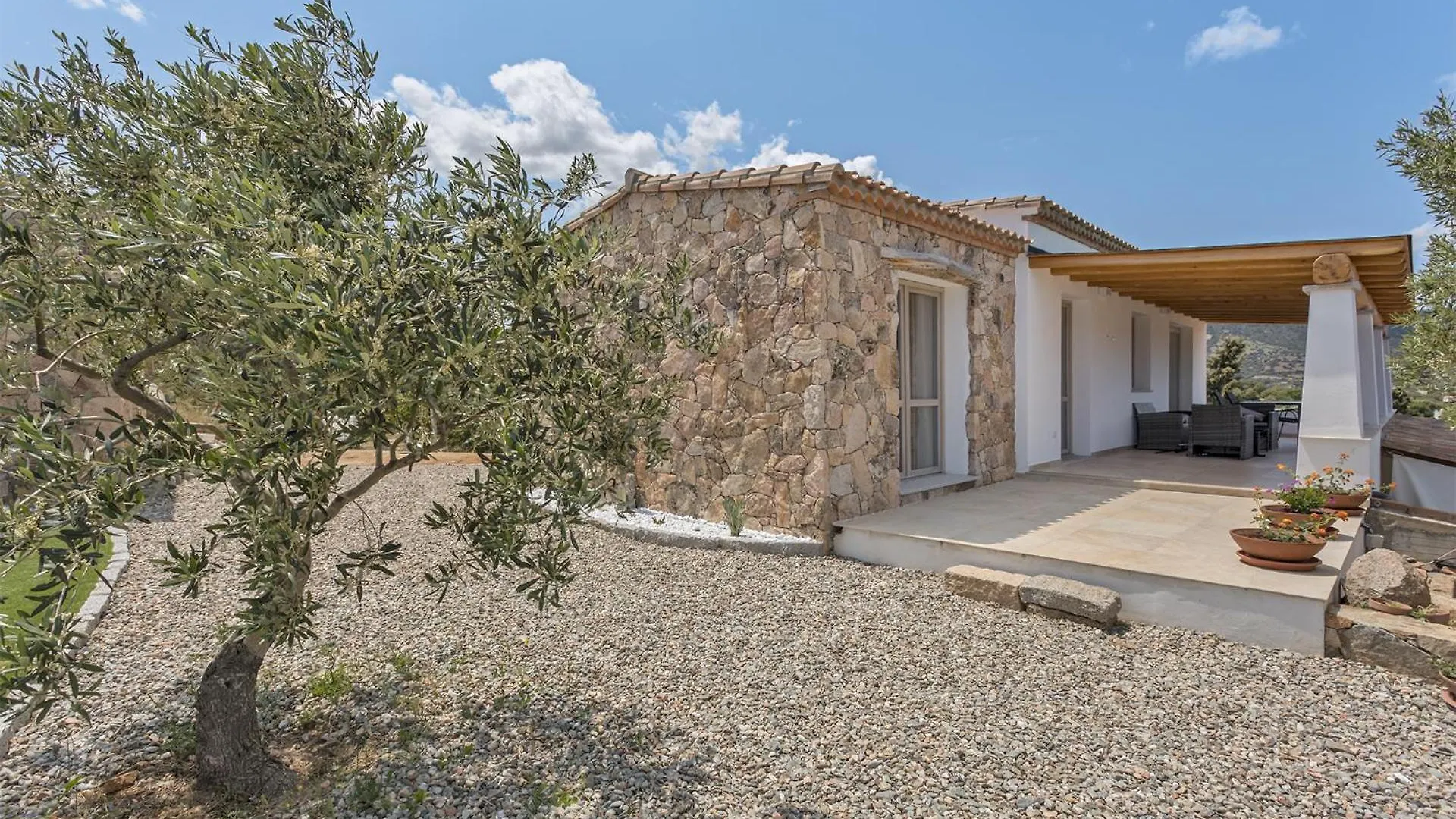Villa Bellavista Tertenìa Feriehus